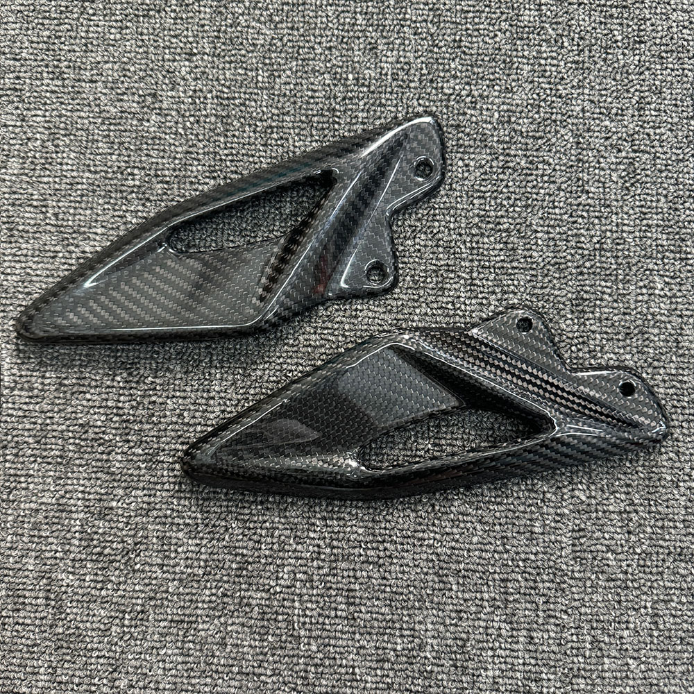 For Triumph Street Triple 660  – Crepe Pan Carbon Bewertung und Preis